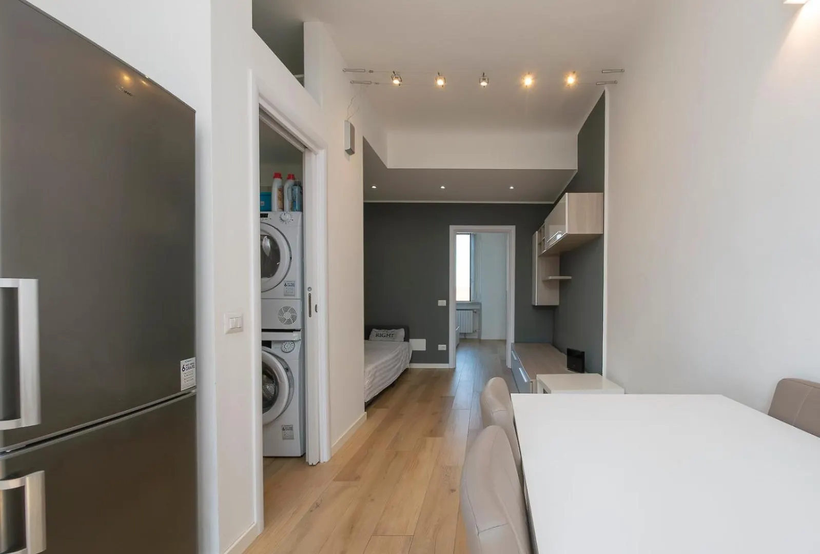 I-Host Apartment - Ripamonti 201 Милан 0*,  Италия